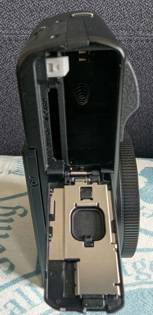 【ほぼ新品】LUMIX DC-TZ90 4Kコンパクトデジタルカメラ