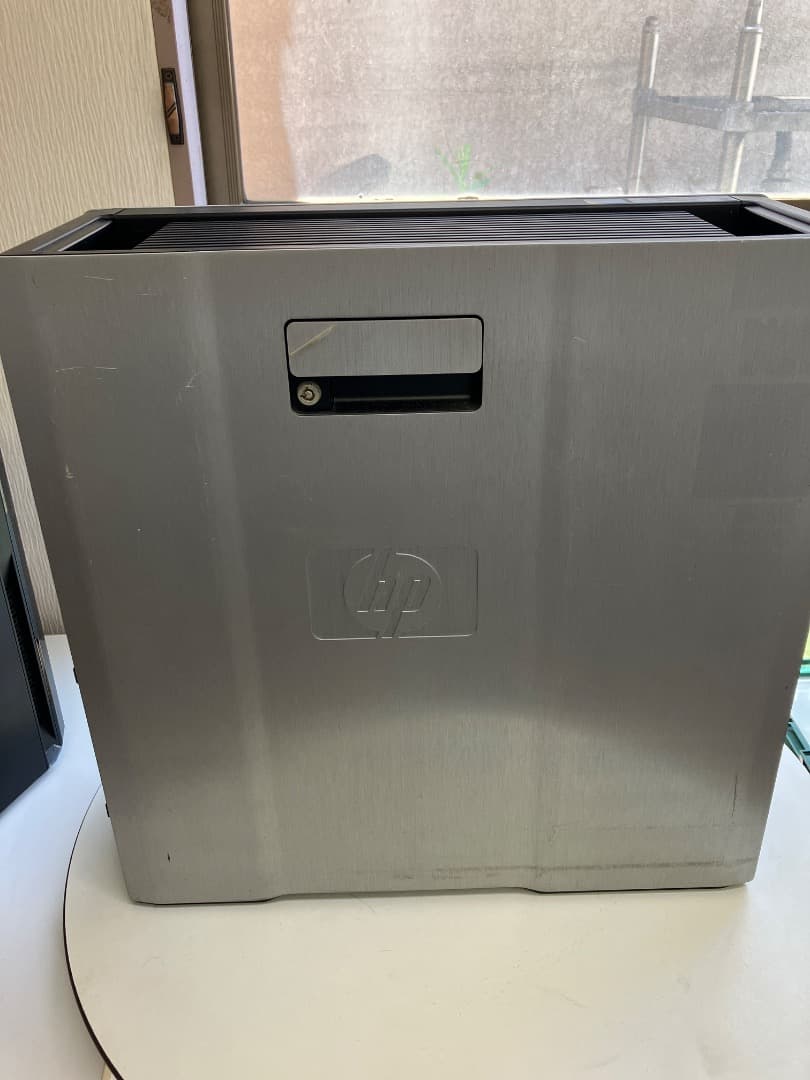 HP Z600 Workstation ジャンク扱い
