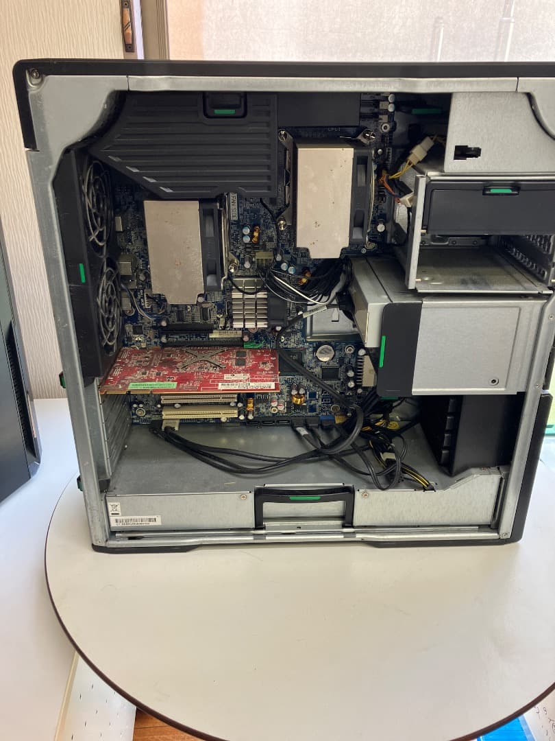 HP Z600 Workstation ジャンク扱い