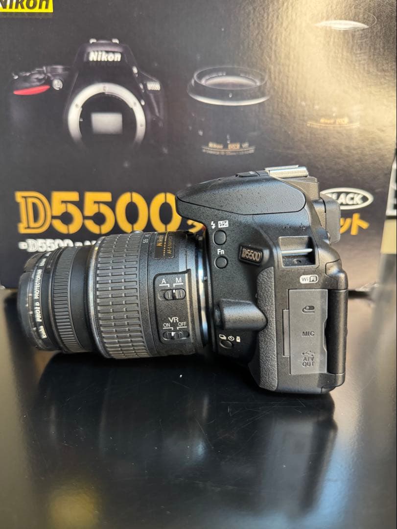 Nikon D5500 ダブルズームキット デジタル一眼レフカメラ
