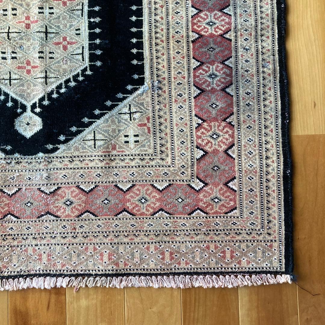 ヴィンテージラグ　トライバルラグ　パキスタン　メダリオン