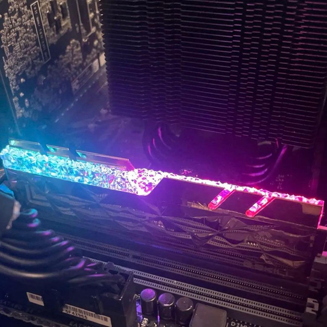 メモリー G.SKILL Trident Z  Elite 16GB DDR4