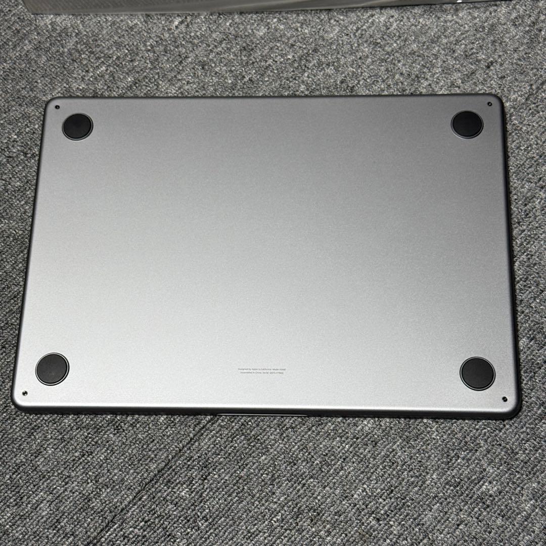 M2 MacBook Air (Mid2022) スペースグレイ ケース付