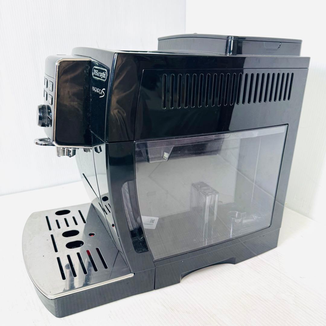 デロンギ　全自動エスプレッソマシン　マグニフィカS ECAM23120BN