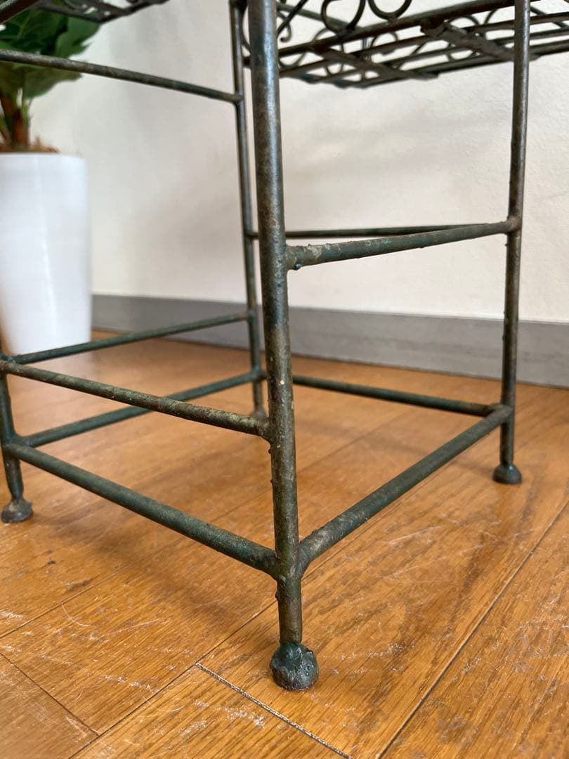 ヴィンテージ　アイアンプランタースタンド　レトロモダン　アンティーク　シャビー￼