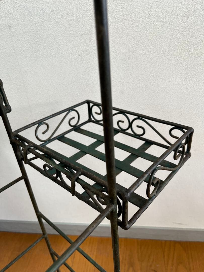 ヴィンテージ　アイアンプランタースタンド　レトロモダン　アンティーク　シャビー￼