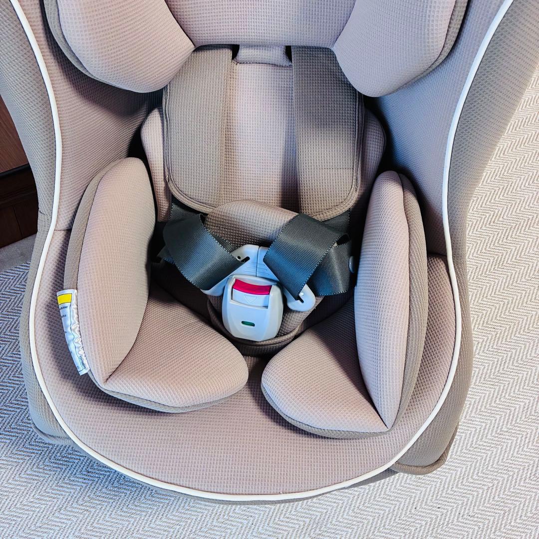 【極美品】combi チャイルドシートコッコロ S UX ヘーゼルナッツ 新生児