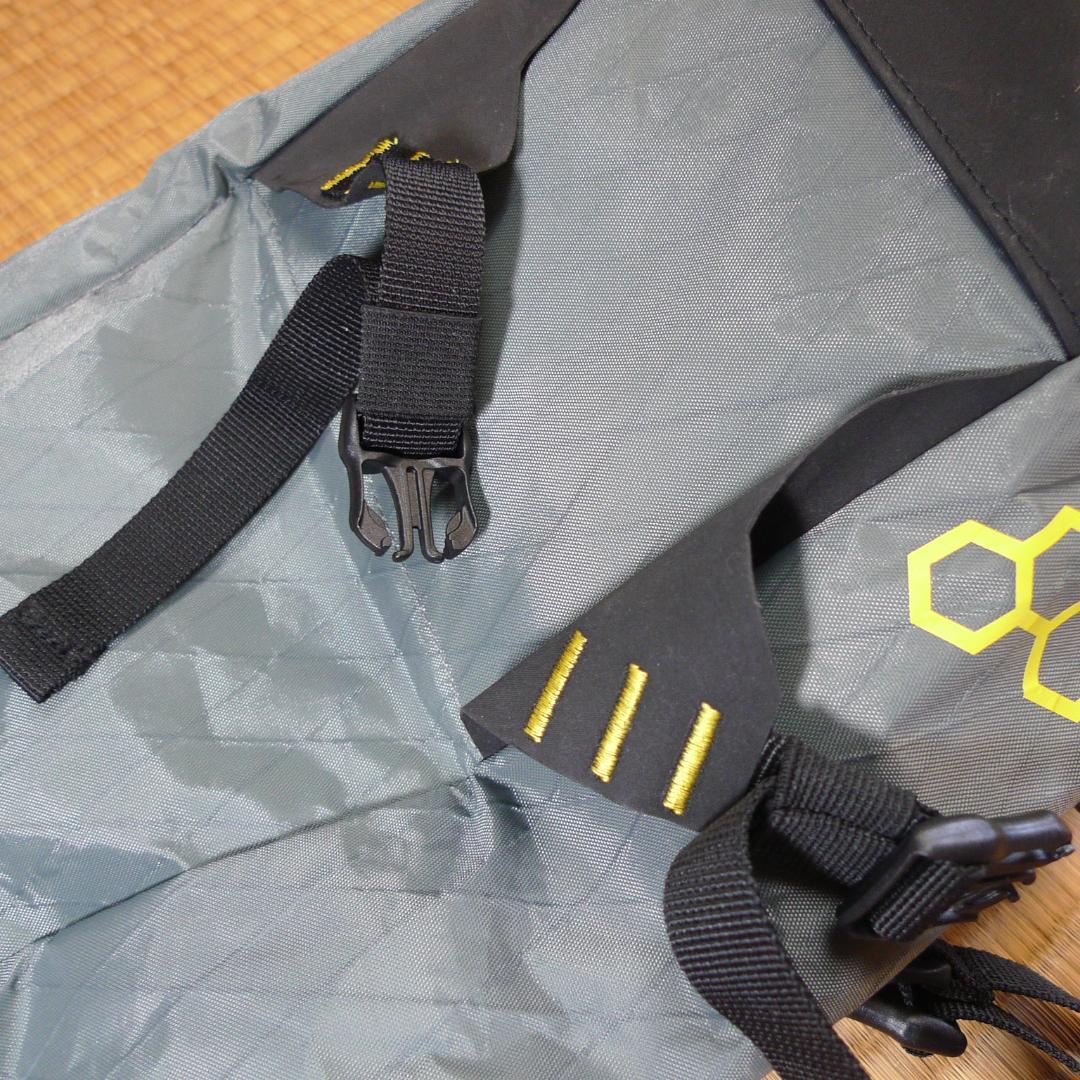 サドルバック　APIDURA　SADDLE BAG　コンパクト　11L　グレー色