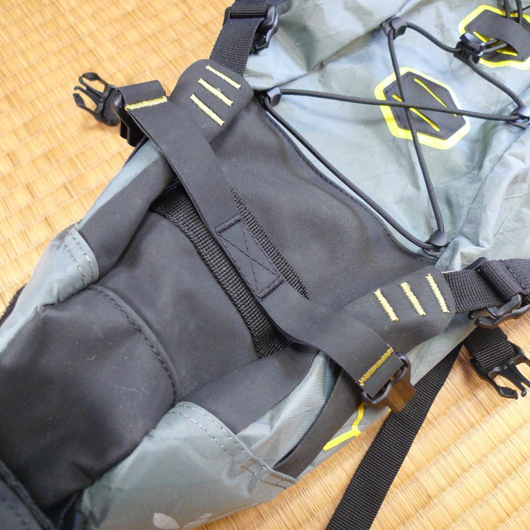 サドルバック　APIDURA　SADDLE BAG　コンパクト　11L　グレー色
