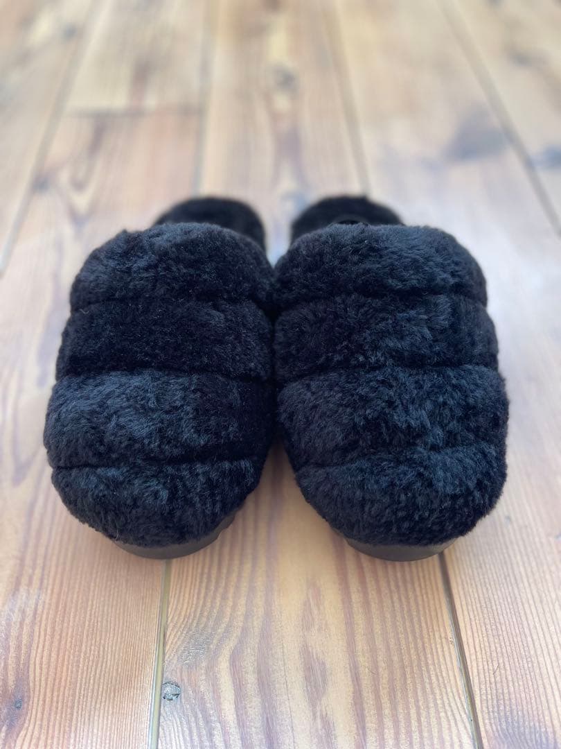 じゅんち UGG アグ ファー ストラップサンダル黒 25cm 新品未使用