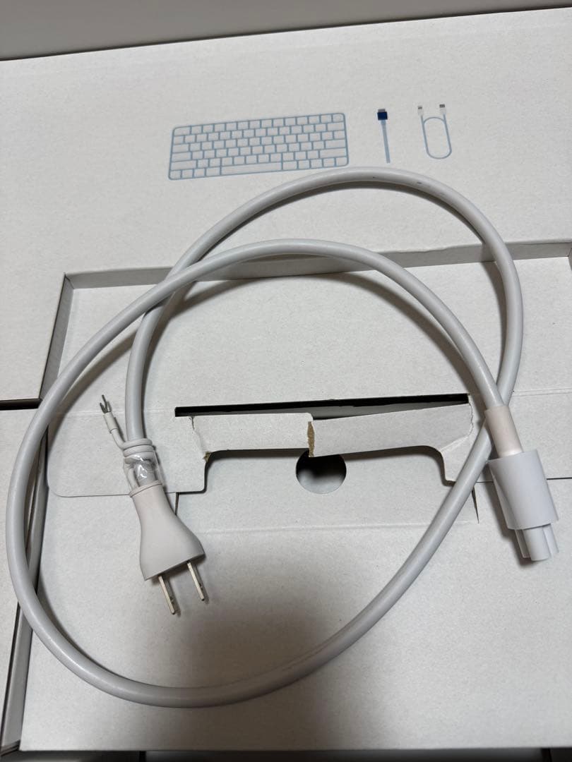 a*3様 iMac 24インチ M1チップ 16GB /512GB/VESAモデ