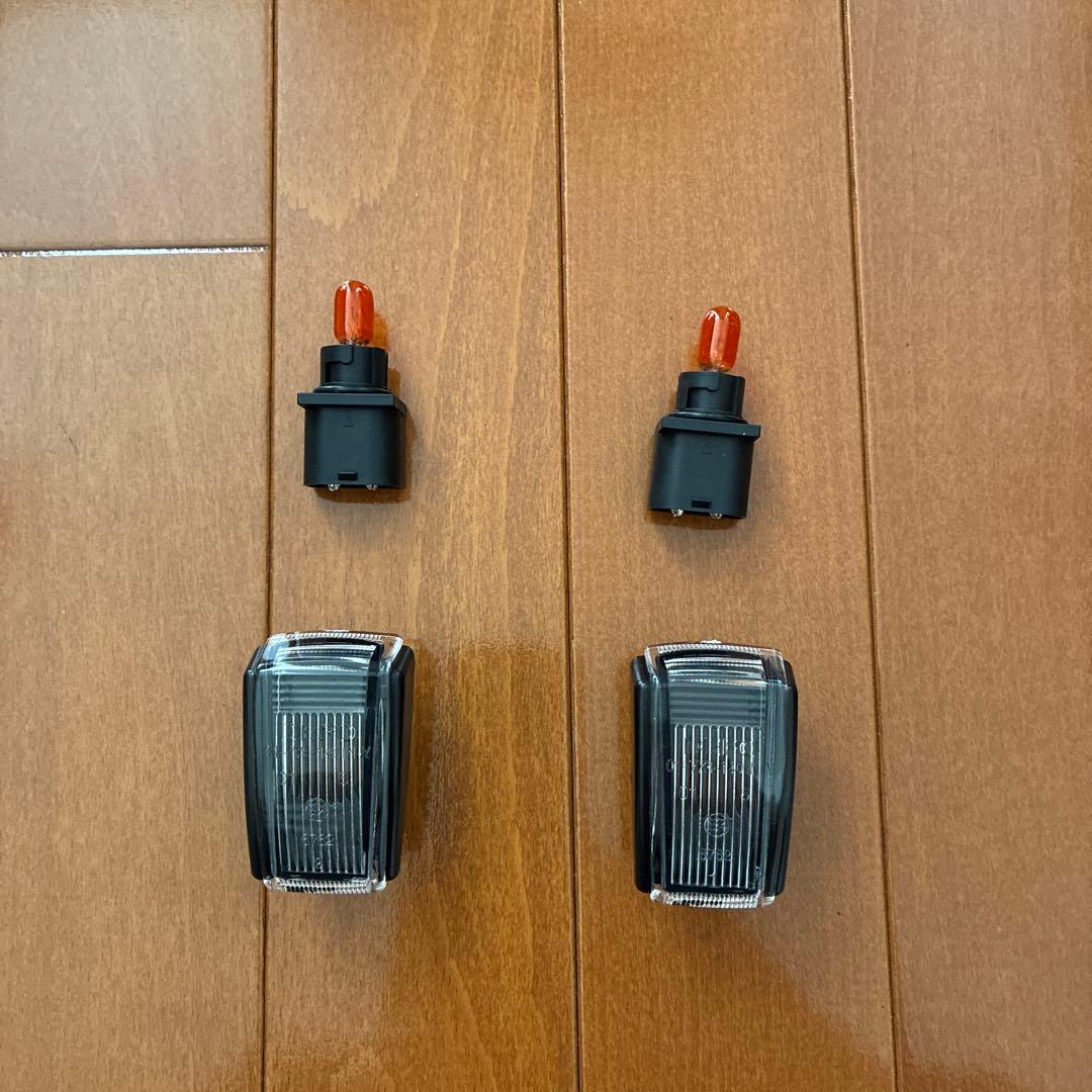 ボルボ240 ホワイトコーナーレンズ左右セット