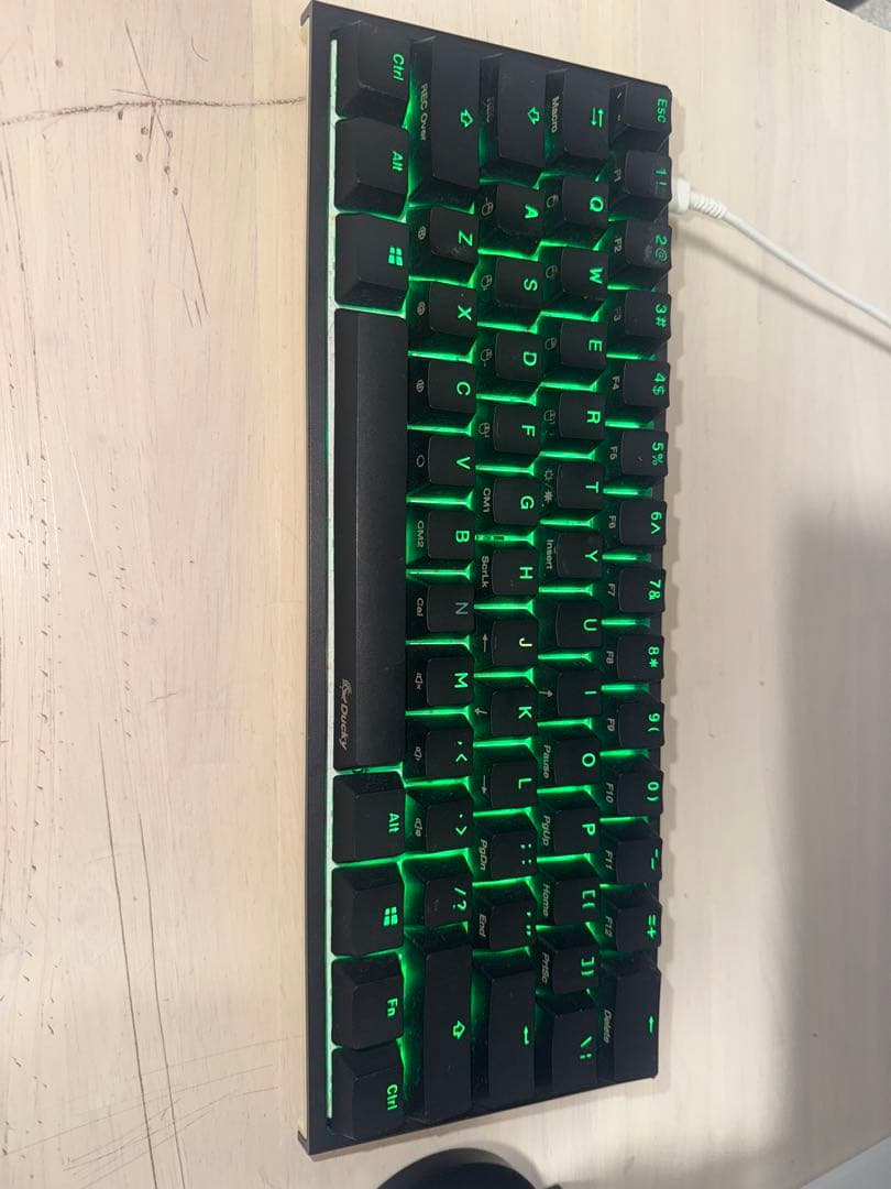 ゲーミングPC モニター、マウス、周辺機器付き！ 即購入⭕️ ある程度は値下げ可能