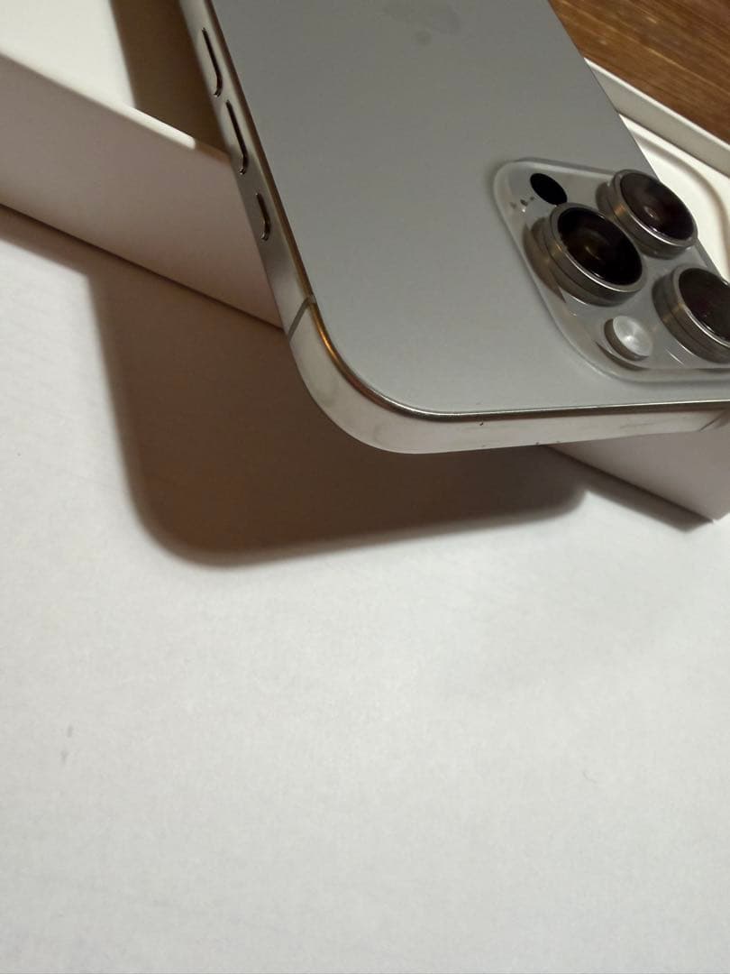 iPhone15ProMax ナチュラルチタニウム