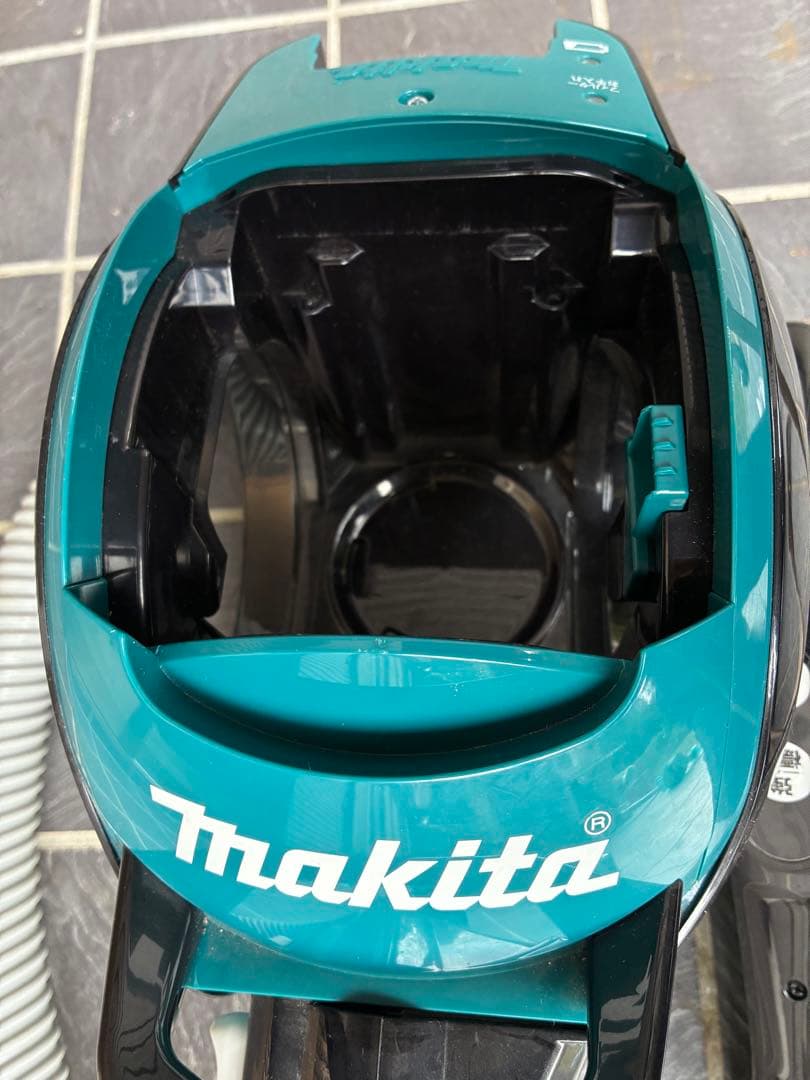 Makita 充電式サイクロンクリーナ旧モデル希少レア美品 掃除機 バッテリー無