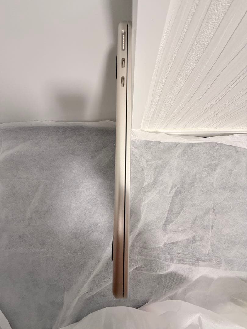 【美品】Macbook Air M2 13インチ 8GB 512GB SSD