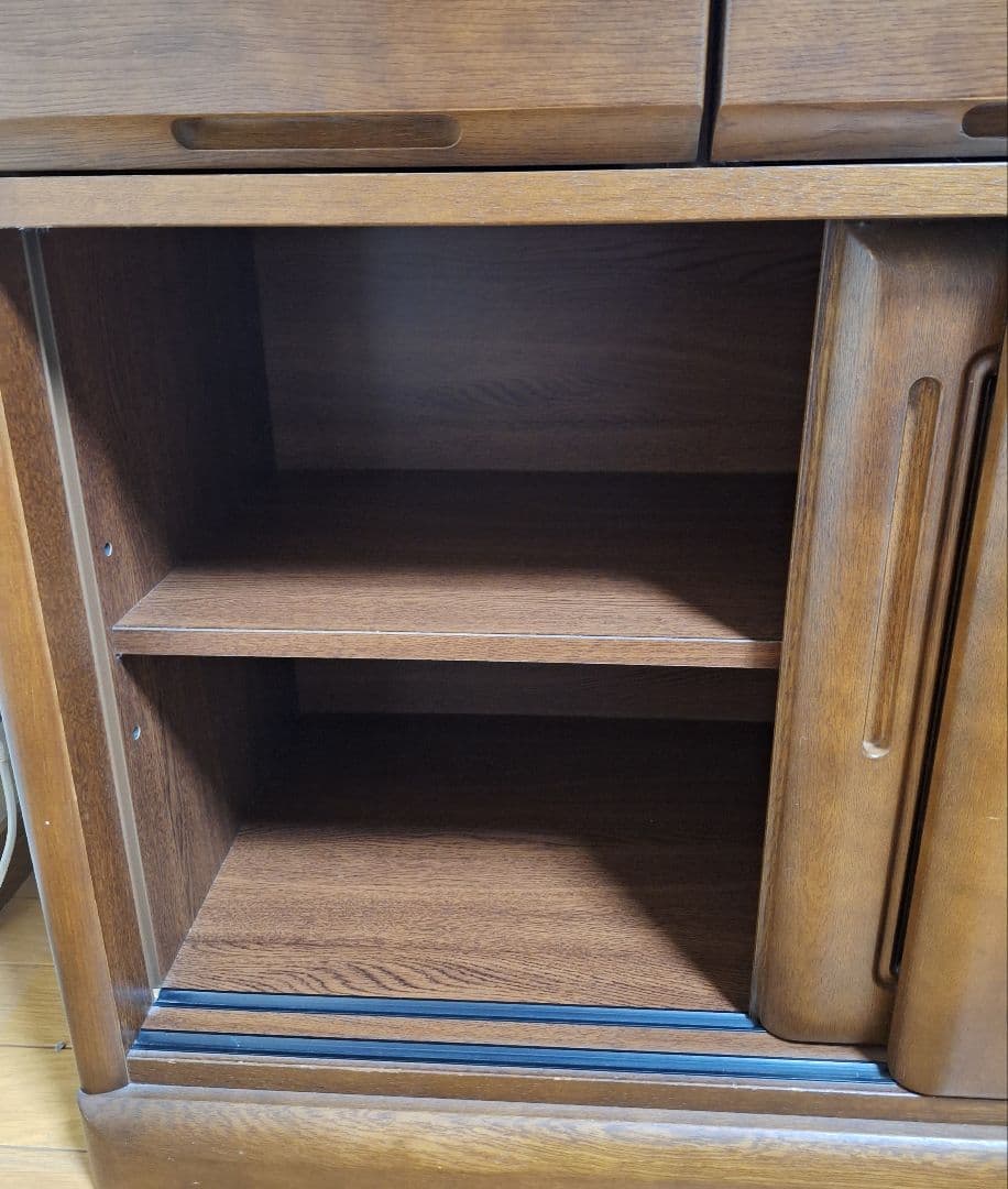 M*i様 ９月末停止予定‼️美品中古【送料込】食器棚 　カップボード１９５cm