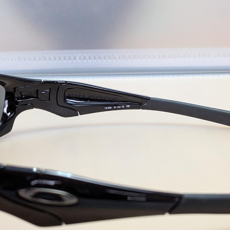 小物 OAKLEY Straight jacket