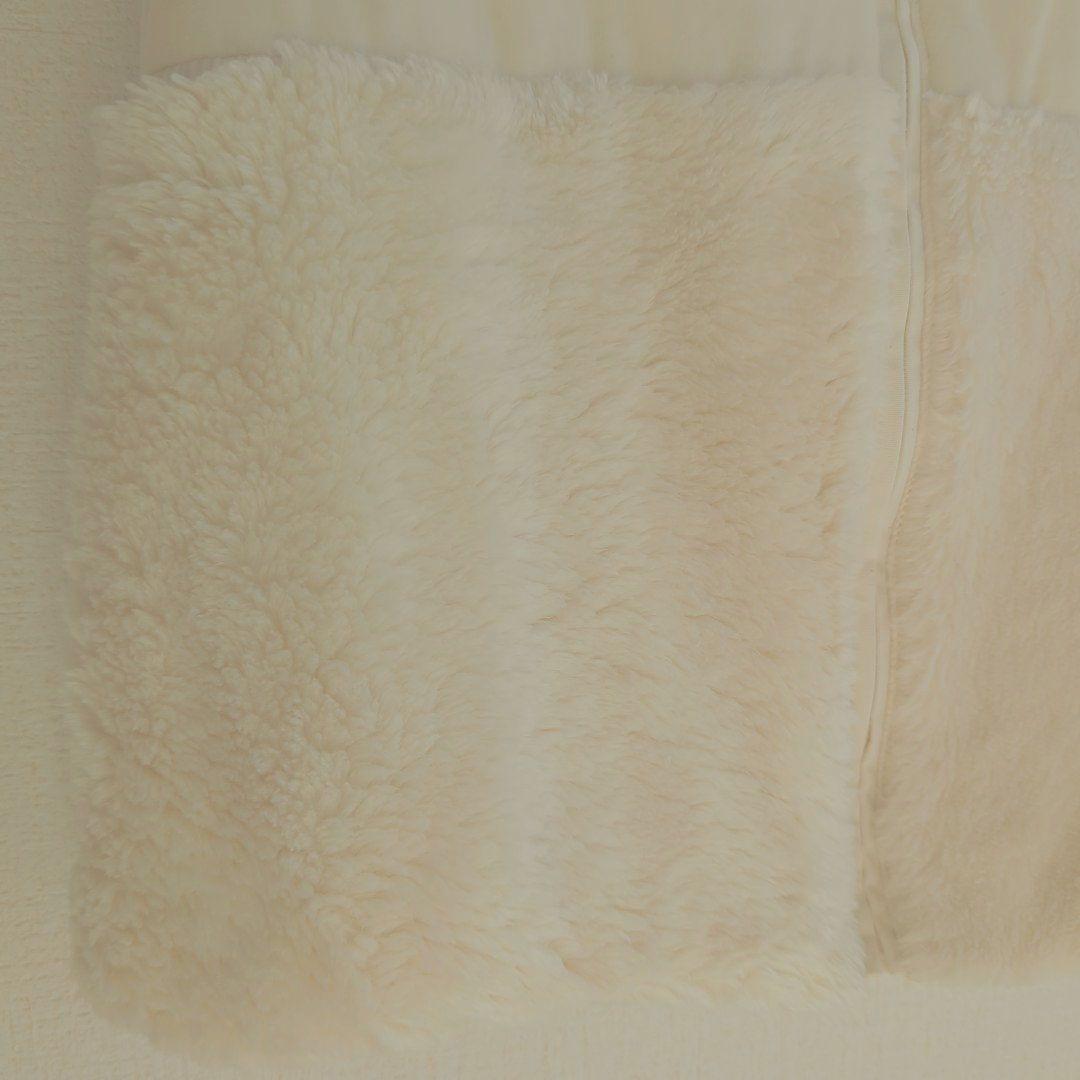 ♡ステラ 　フェイクファー中綿ベスト　ベロア切り替え