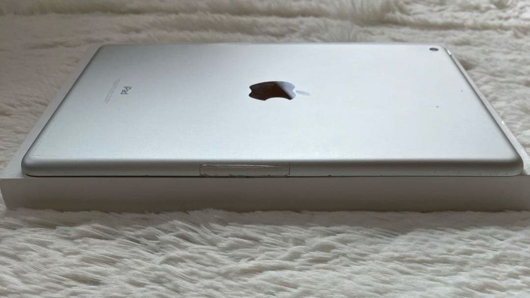 【1台限定価格】iPad 第5世代 32GB SIMフリー【すぐ発送】