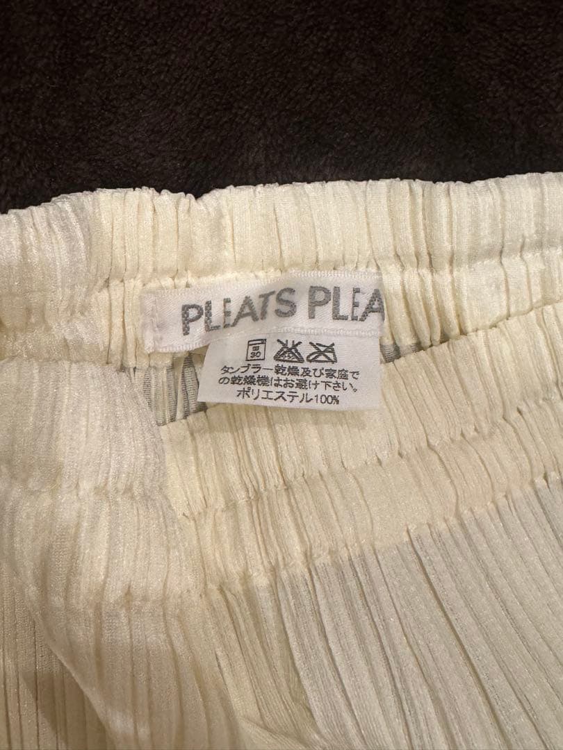 【ユンちゃん様】PLEATS PLEASE プリーツパンツ ホワイト　サイズ1