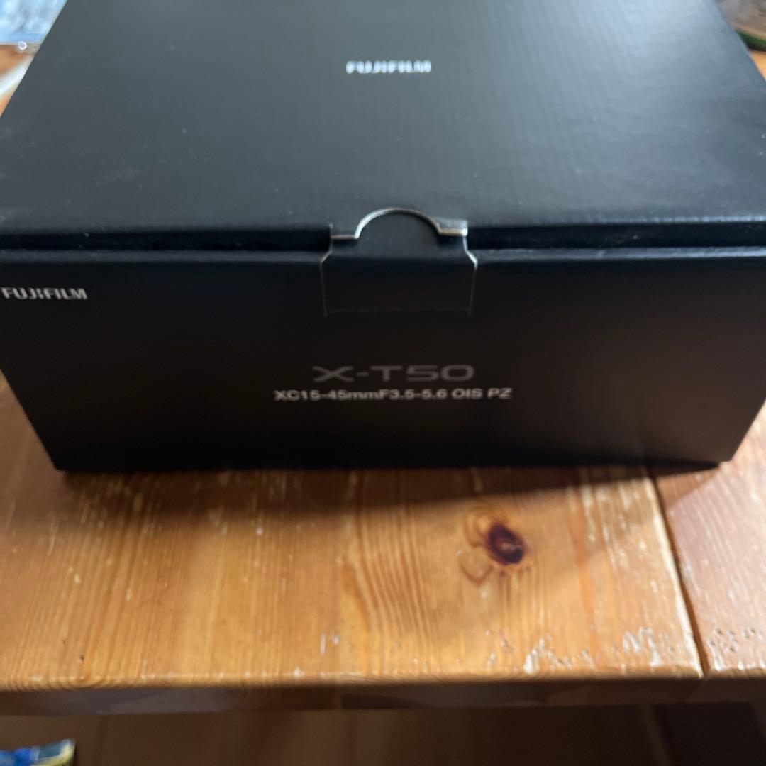 Fujifilm X-T50 ミラーレスカメラ 15-45mmレンズ付き