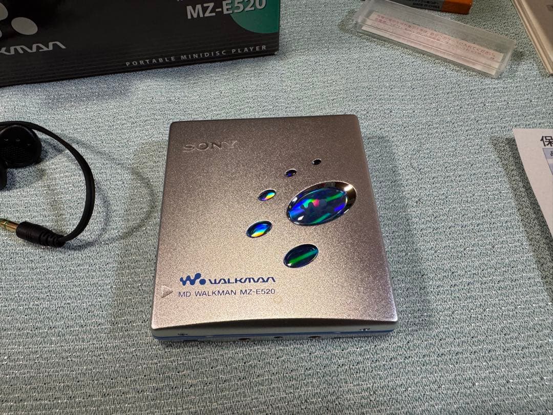 MD WALKMAN MZ-E520(欠品有) & MDディスク5枚 動作未確認
