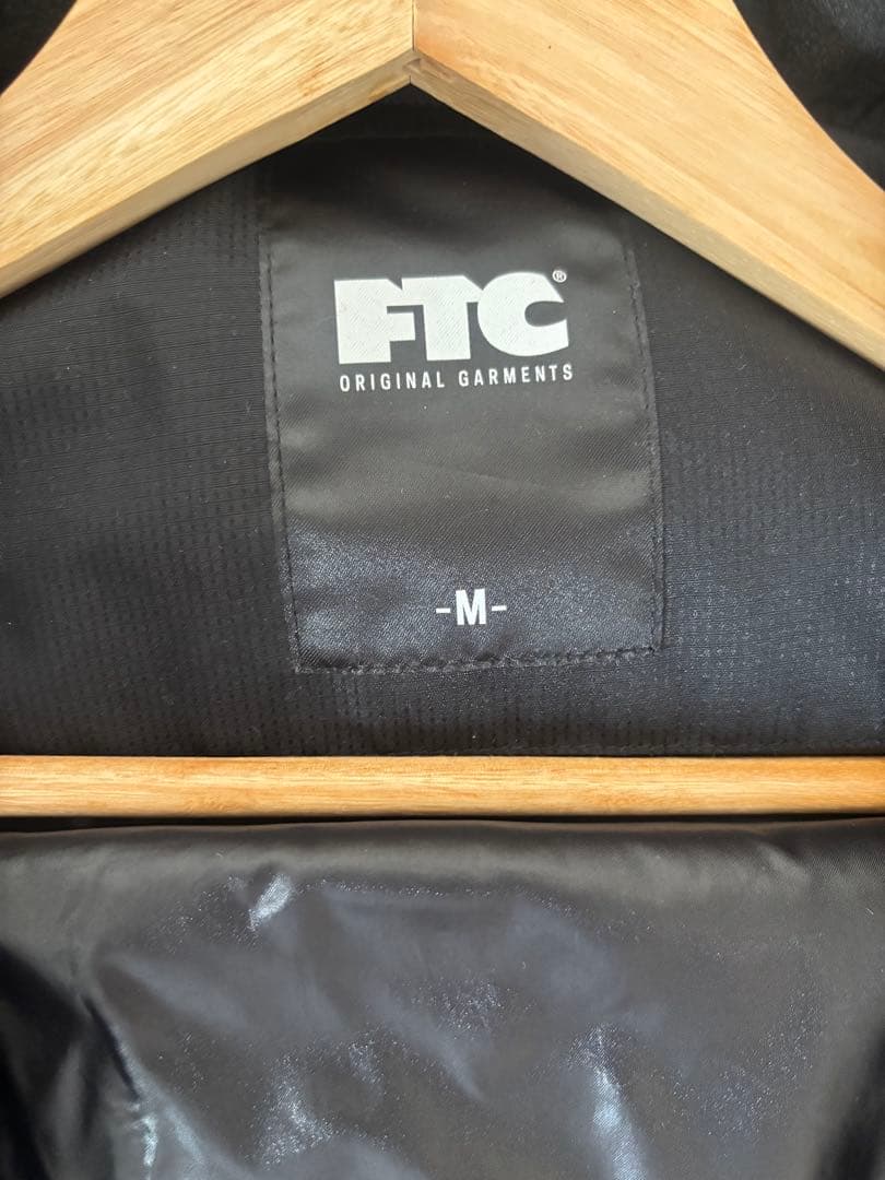 FTC ブラック ダウンジャケット Mサイズ