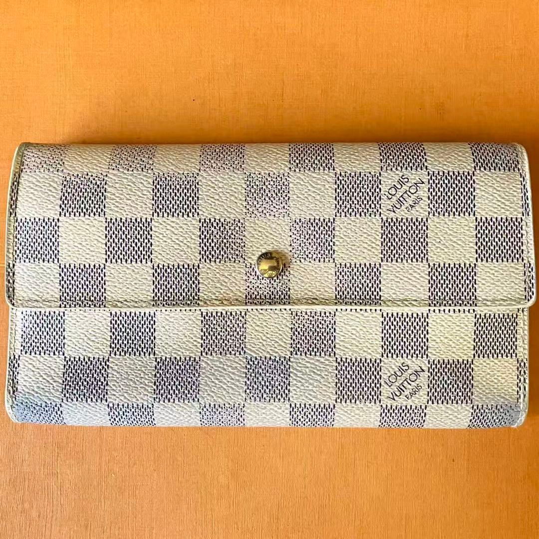 LOUIS VUlTTON ダミエアズール インターナショナル 三つ折り長財布❣️