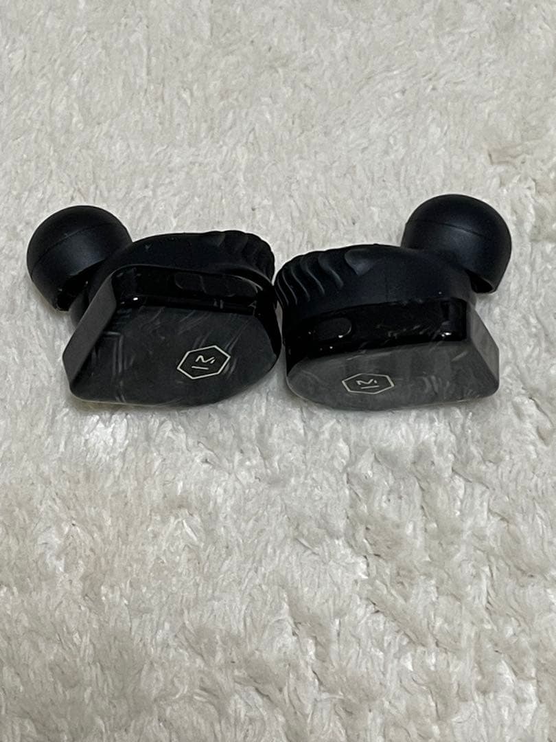 master&dynamic MW07 PLUS 大理石カラー