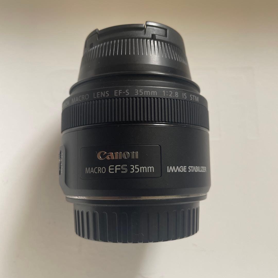 Canon EF-S 35mm f/2.8 IS STM マクロレンズ