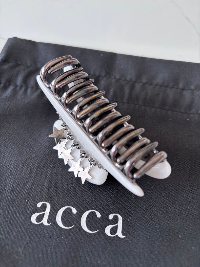 acca アッカ　ヘアクリップ　星　スター　白