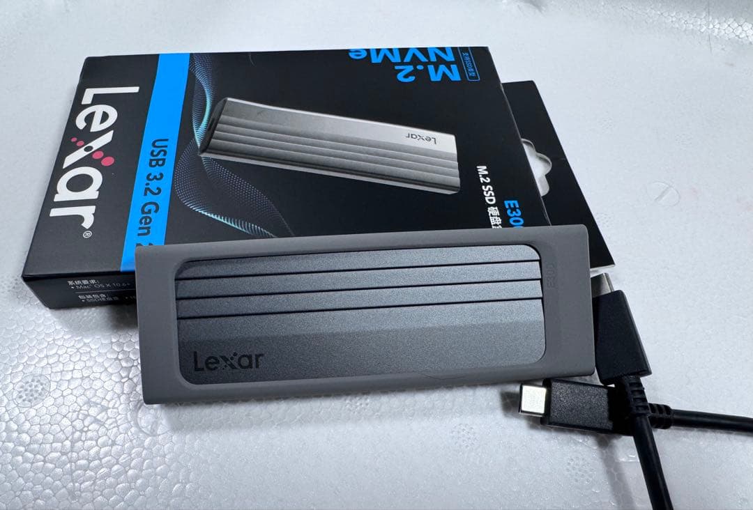 Crucial P1 1TB m.2 SSDとLexar 外付けケース