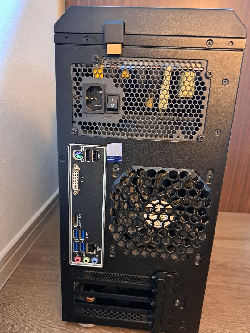 マウス Corei7-8700 NVMe SSD256GB HDD3TB