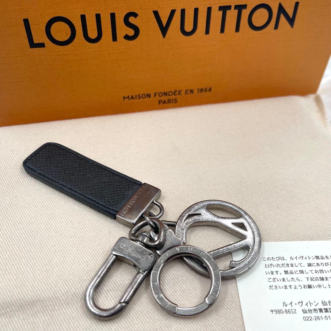 ルイヴィトン キーホルダー キーリング タイガ　ＬＶクラブ　794