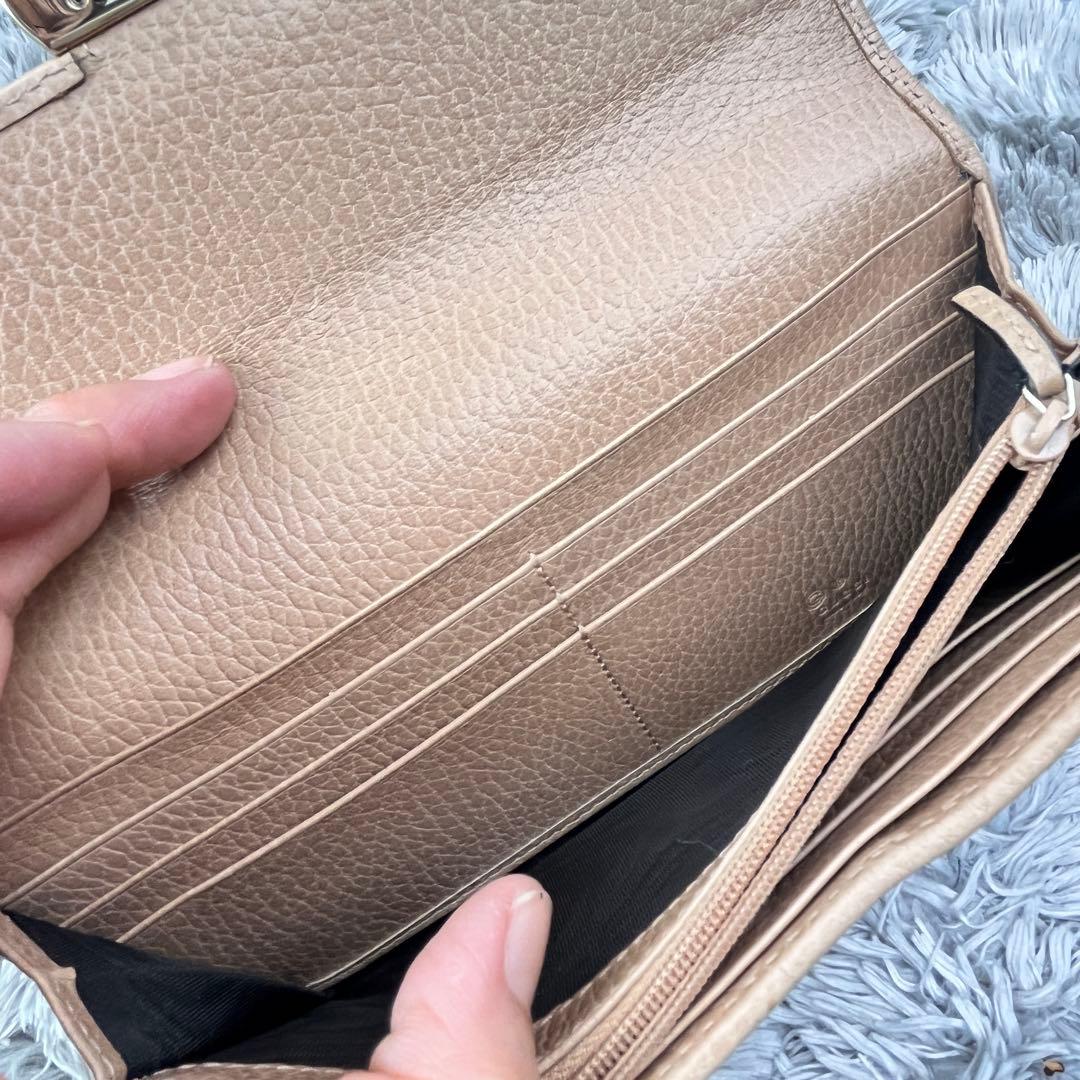 美品✨GUCCI インターロッキング　シボレザー　長財布　ベージュ　レディース