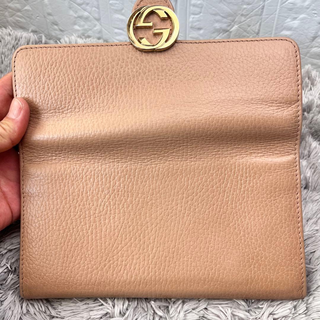 美品✨GUCCI インターロッキング　シボレザー　長財布　ベージュ　レディース