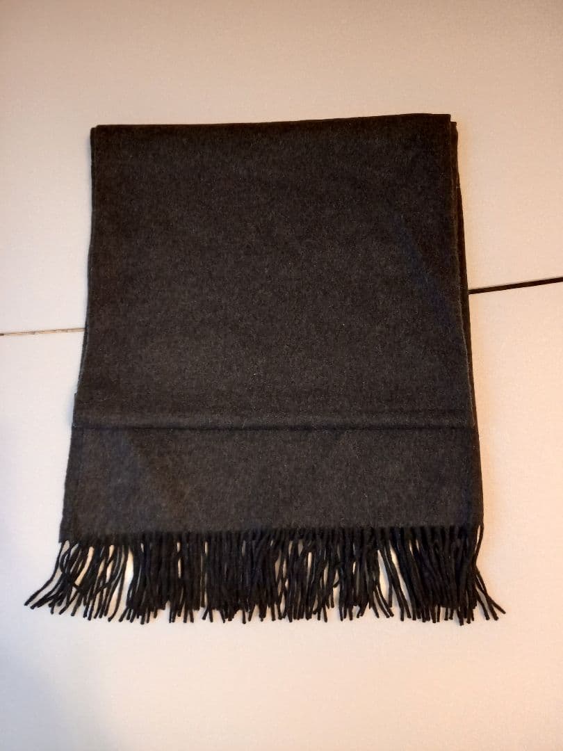 美品）トムフォード マフラー(イタリア製）