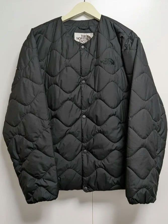 ノースフェイス　ノーカラー　ブラックダウンジャケット　ホワイトレーベル