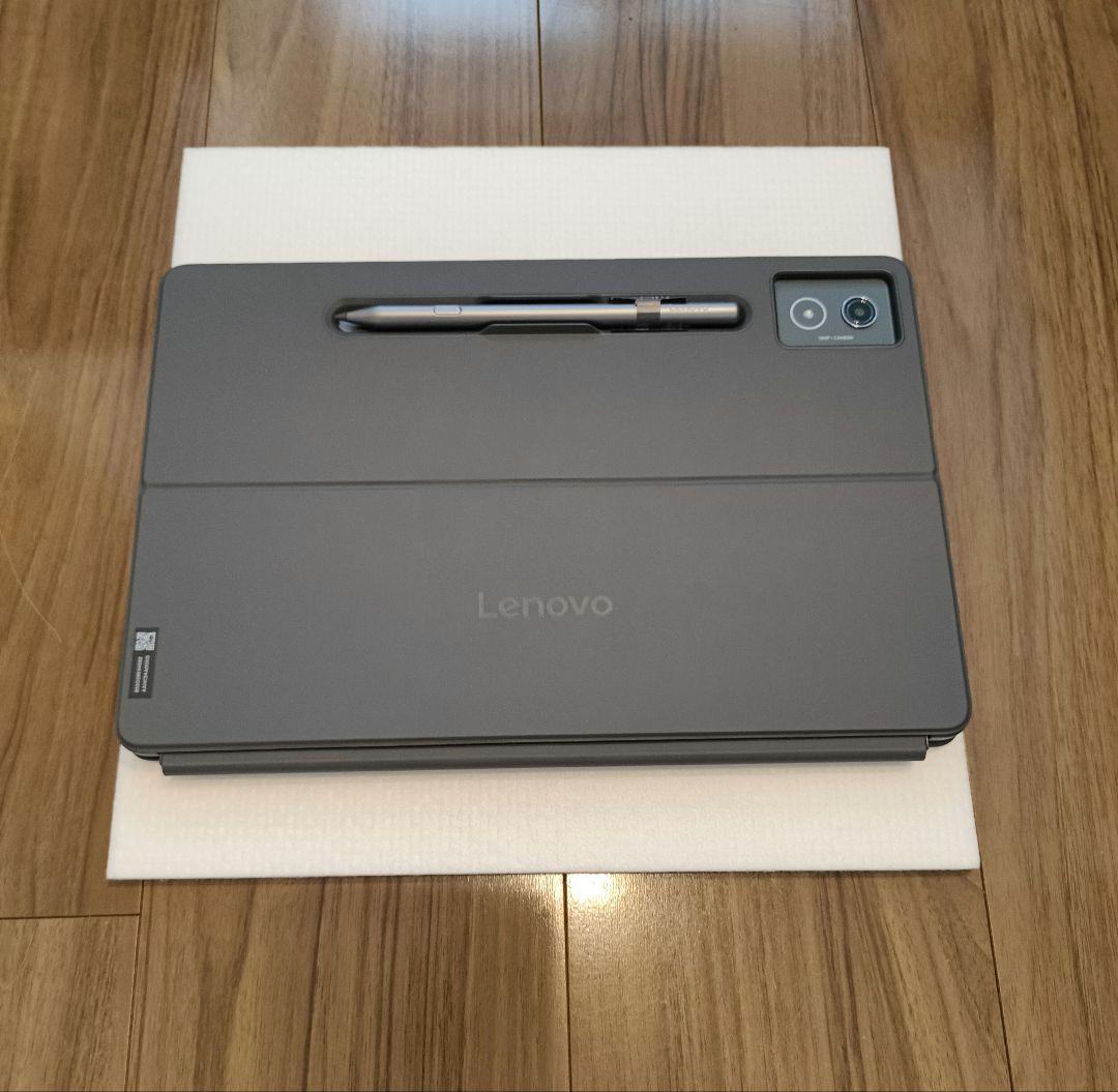 【美品】Lenovo Idea Tab Pro + Keyboard Pack