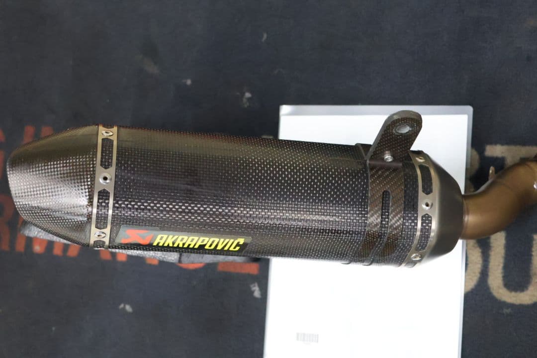 NINJA250 Z250 13-07 アクラポビッチスリップオンマフラー