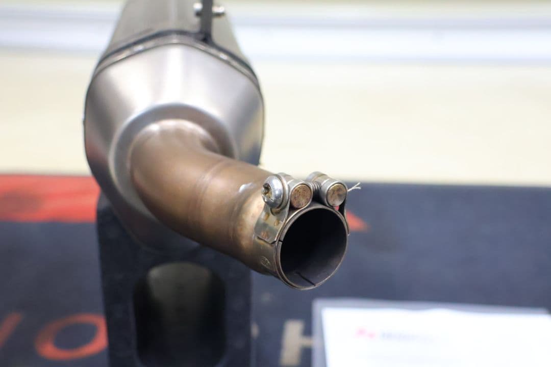 NINJA250 Z250 13-07 アクラポビッチスリップオンマフラー