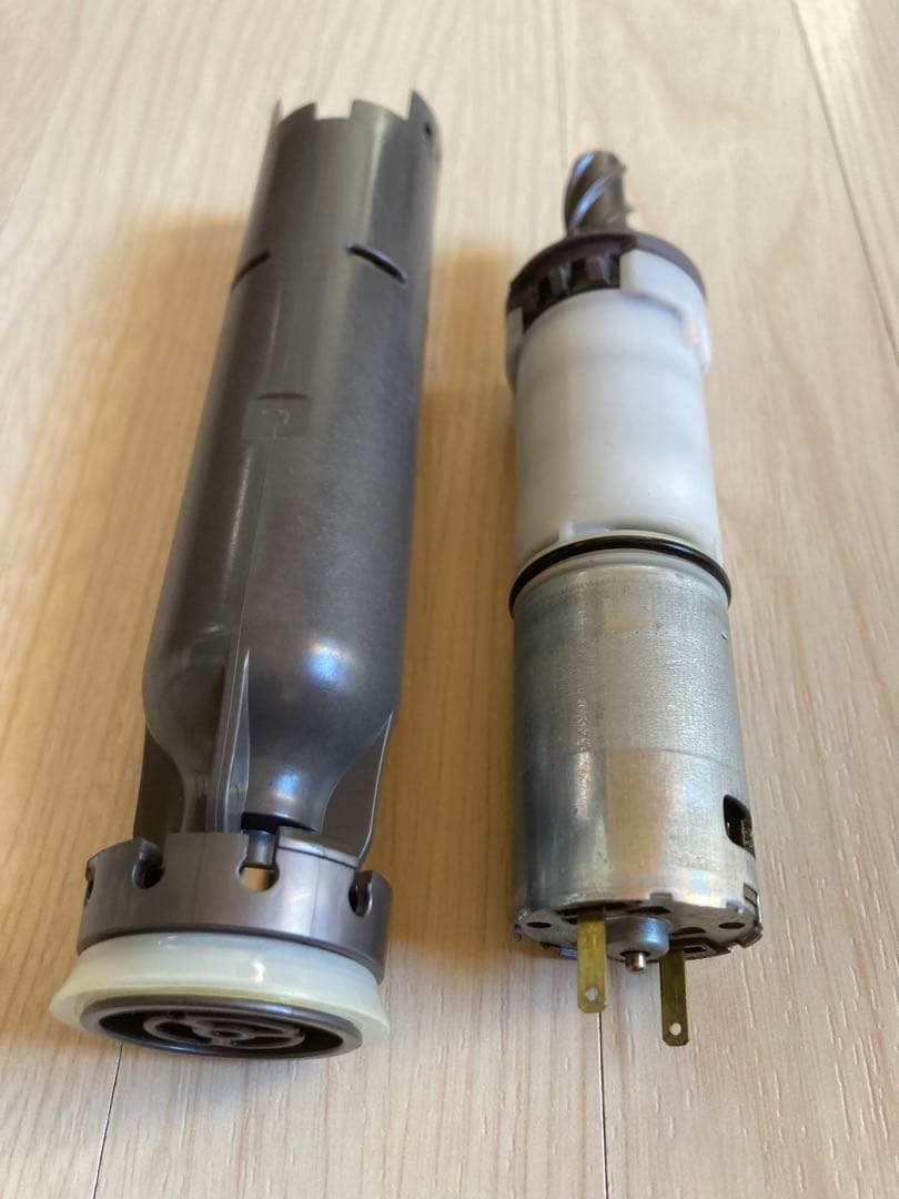 ダイソン掃除機　 Digital Slim SV18 分解洗浄　メンテナンス済み