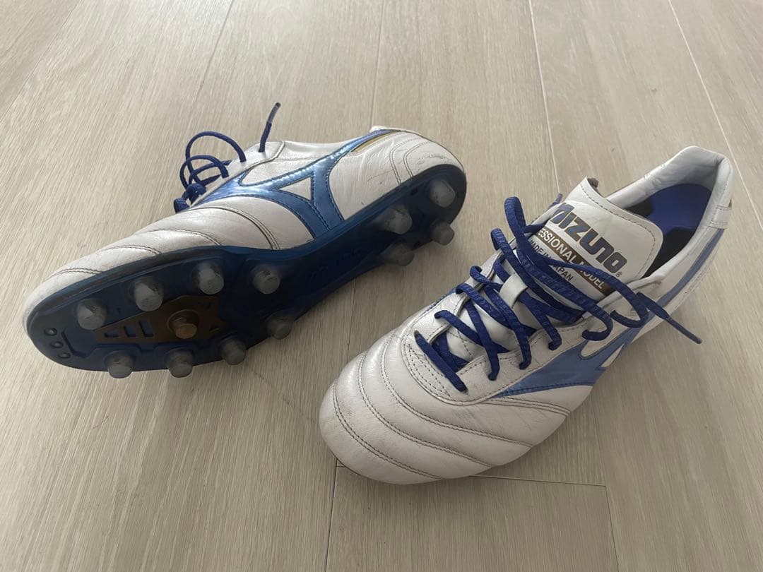 ミズノ　サッカースパイク　28