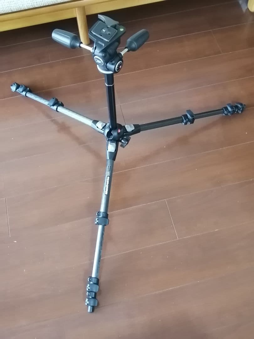 三脚（カーボン製）4段