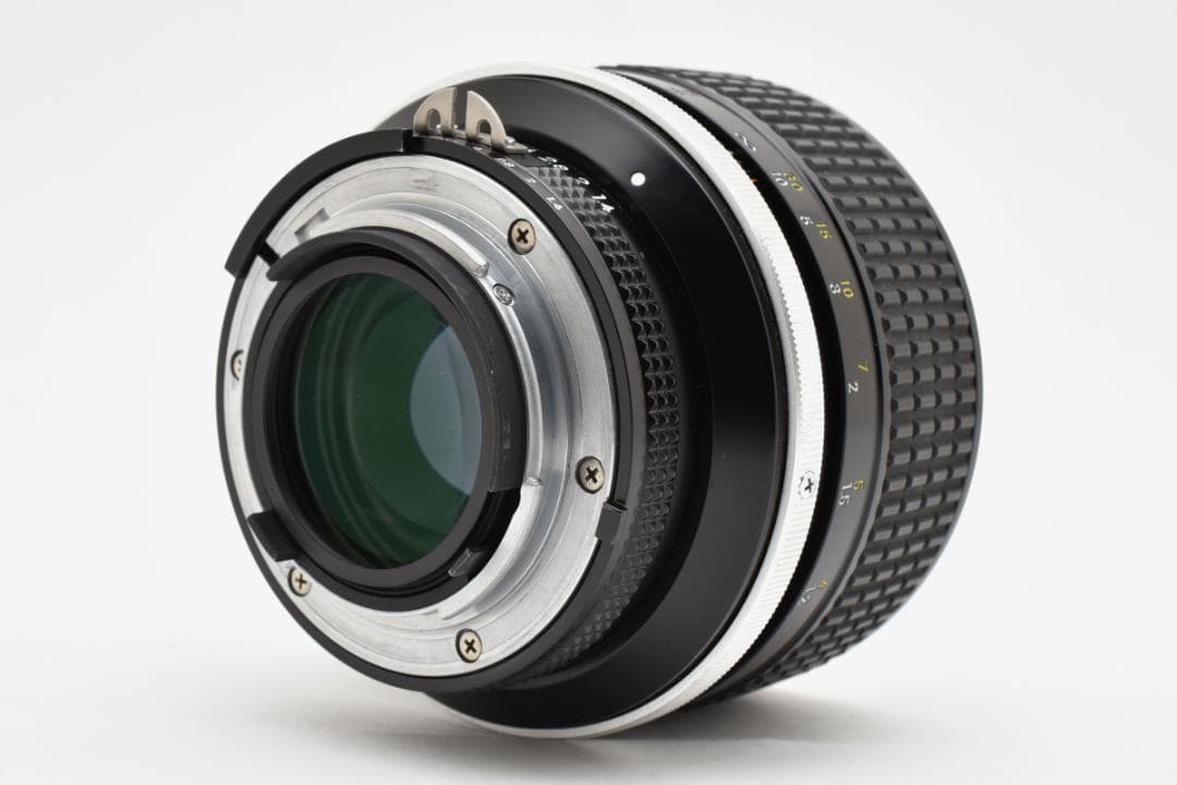 ★美品★ Nikon Ai-S NIKKOR 85mm F1.4 単焦点レンズ