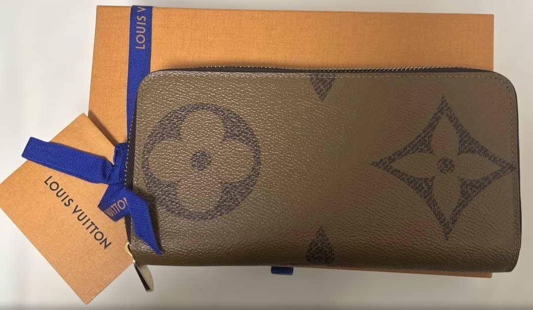 値下げ‼︎ 美品 ルイヴィトンジャイアントモノグラム【箱・リボン付き】