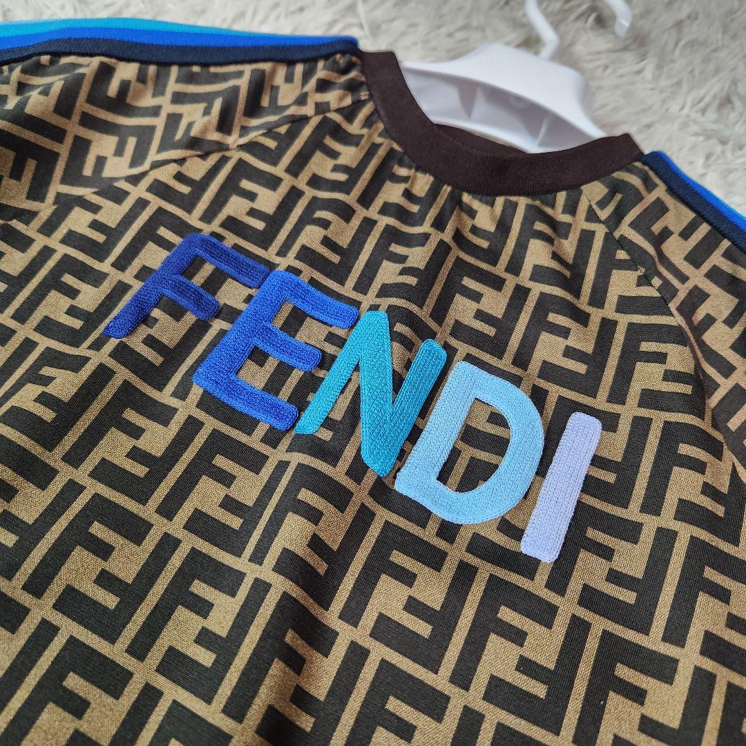 美品 FENDI Tシャツ ズッカ FF柄 ロゴ