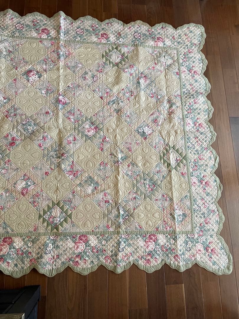 花柄キルティング大判キルト