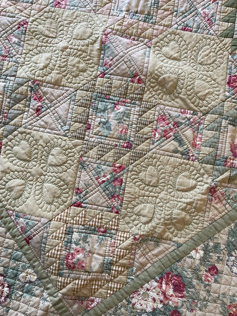 花柄キルティング大判キルト